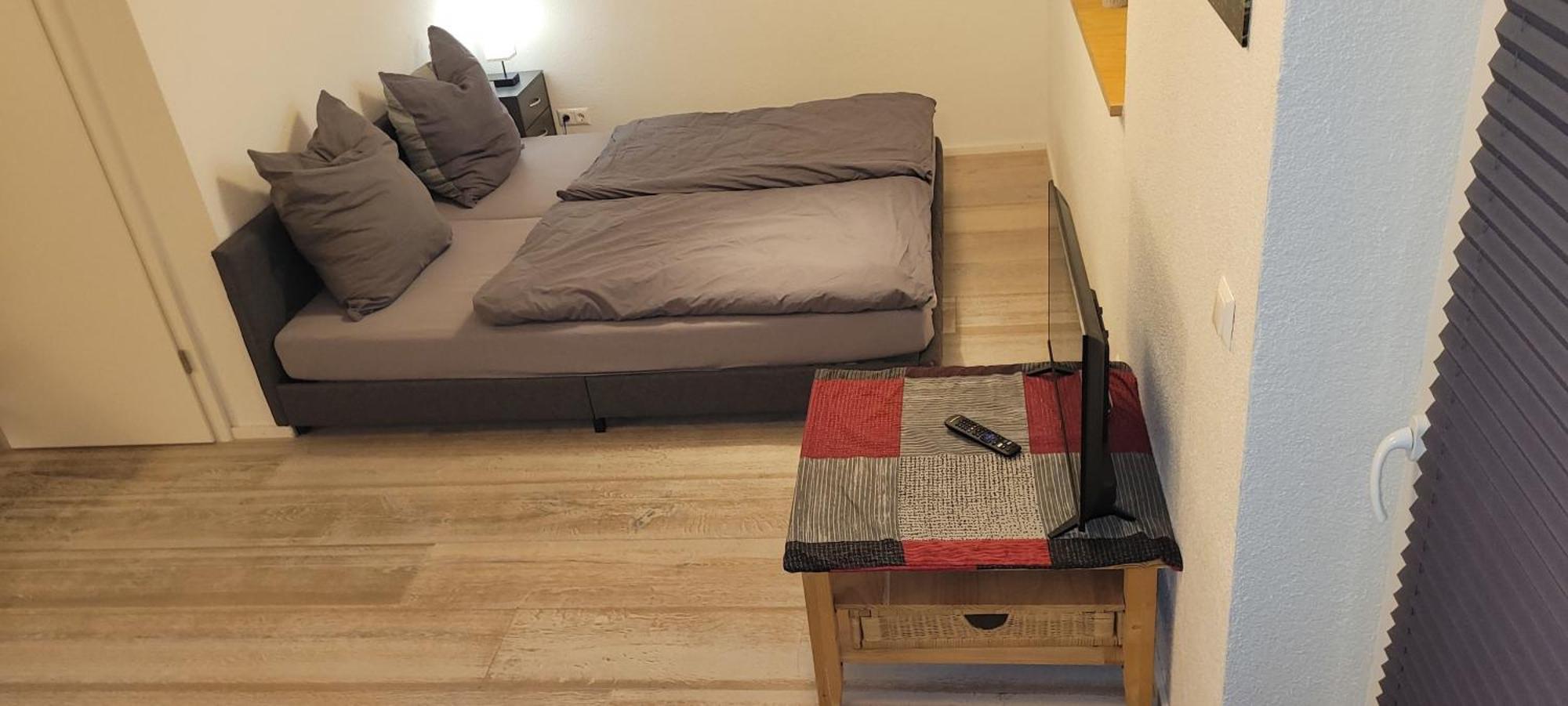 Holzgebaeude Apartment Ebersbach an der Fils Luaran gambar